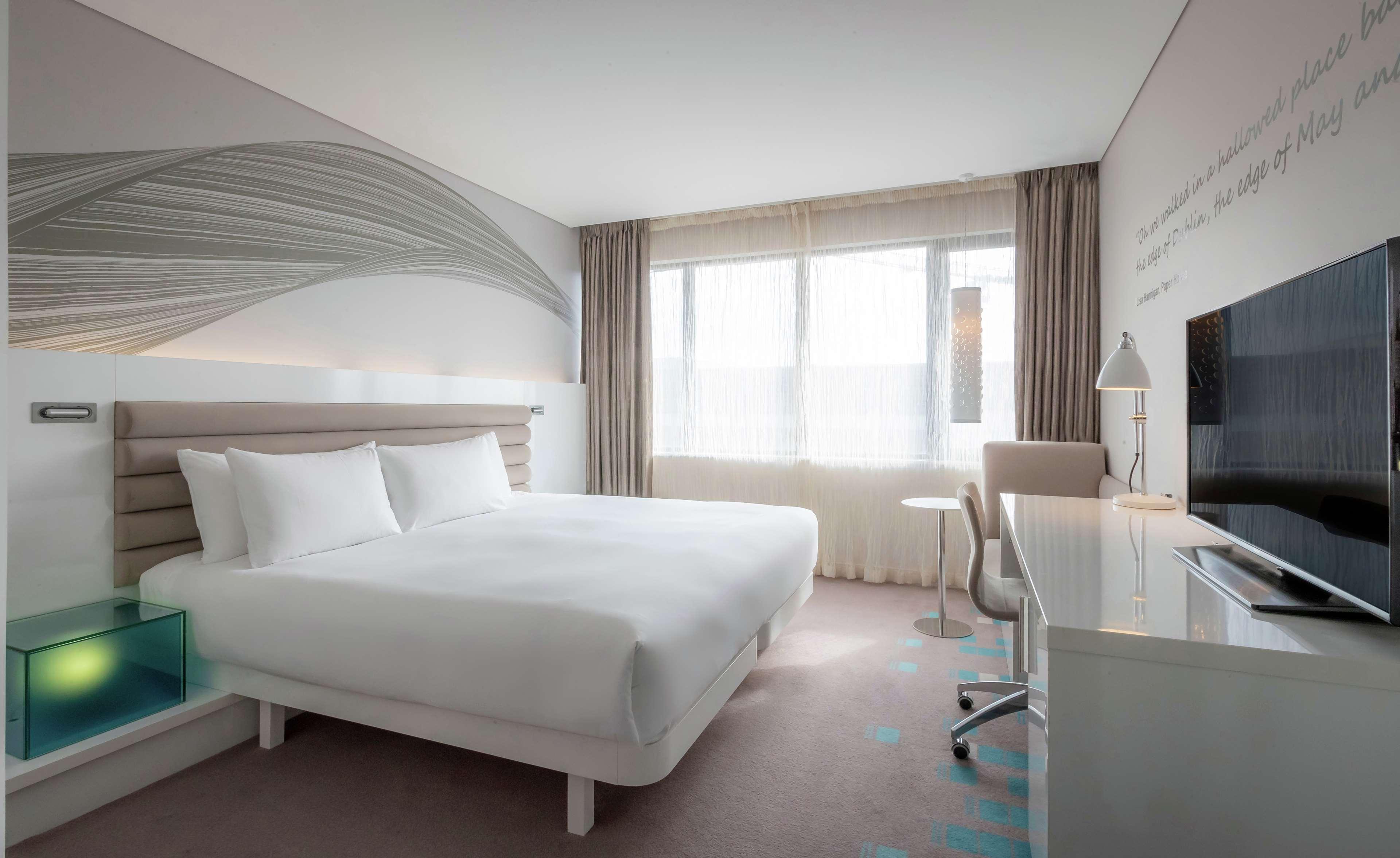 Готель The Morrison Dublin, Curio Collection By Hilton Екстер'єр фото A room at the hotel