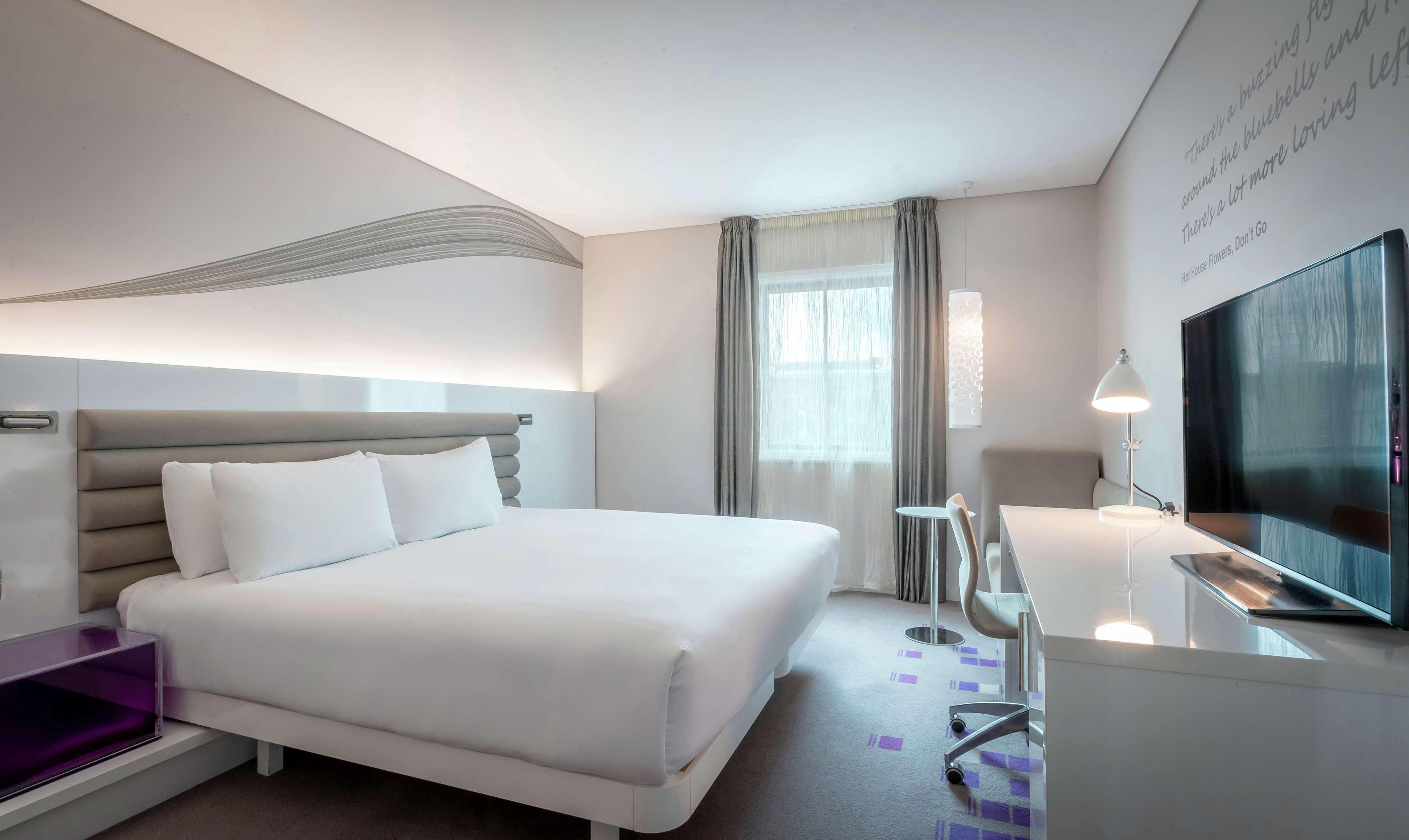 Готель The Morrison Dublin, Curio Collection By Hilton Екстер'єр фото A room at the hotel