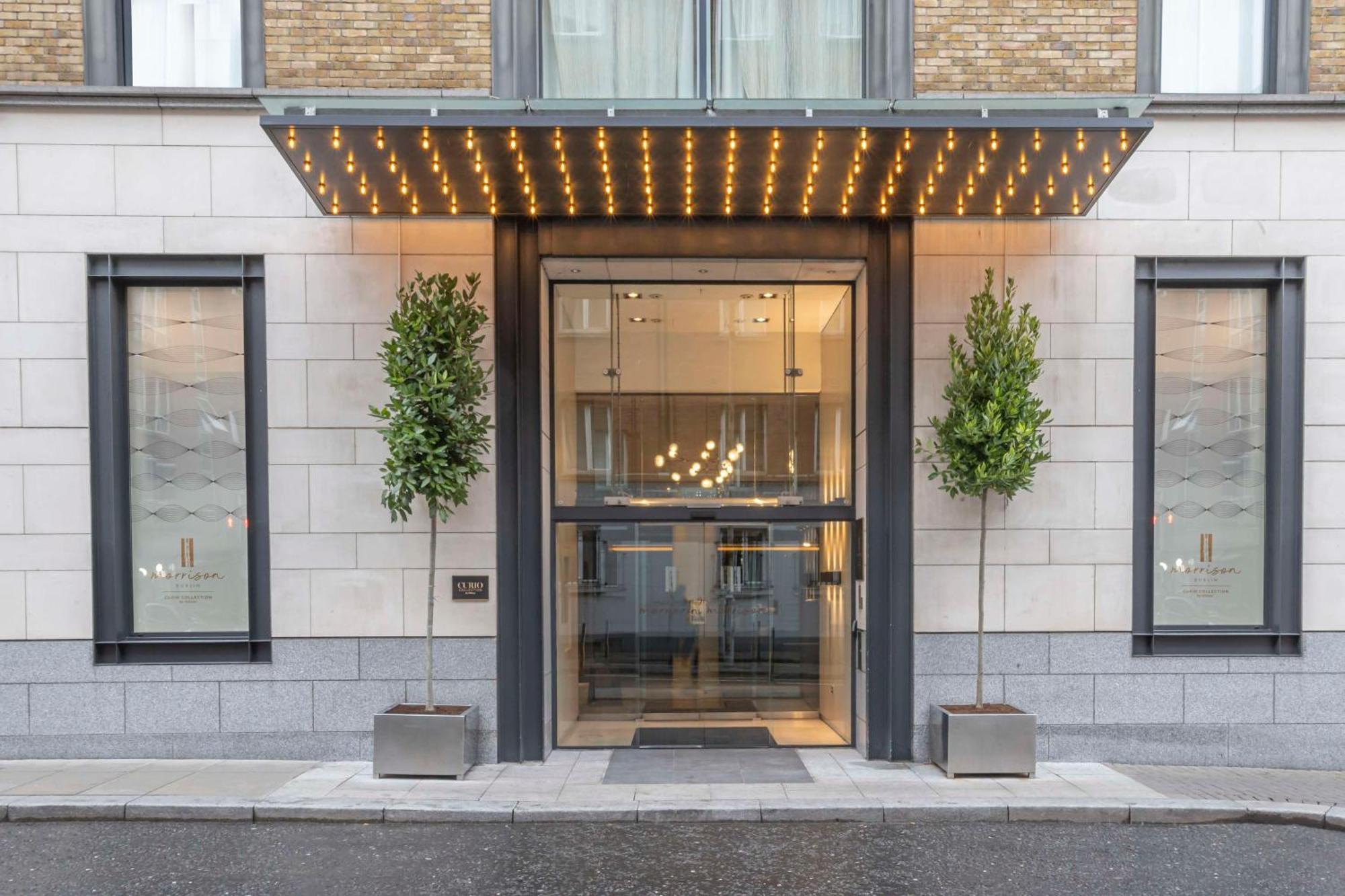 Готель The Morrison Dublin, Curio Collection By Hilton Екстер'єр фото Entrance to the hotel